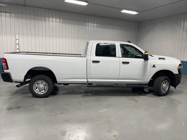 2024 RAM 2500 Tradesman Crew Cab 4x4 8 Box