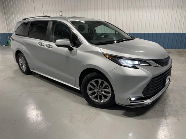 2023 Toyota Sienna XLE