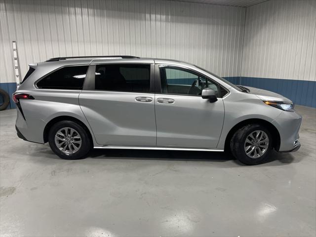 2023 Toyota Sienna XLE