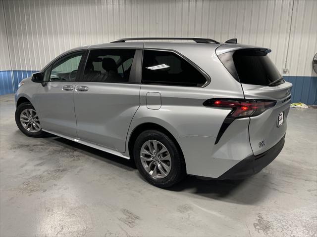 2023 Toyota Sienna XLE