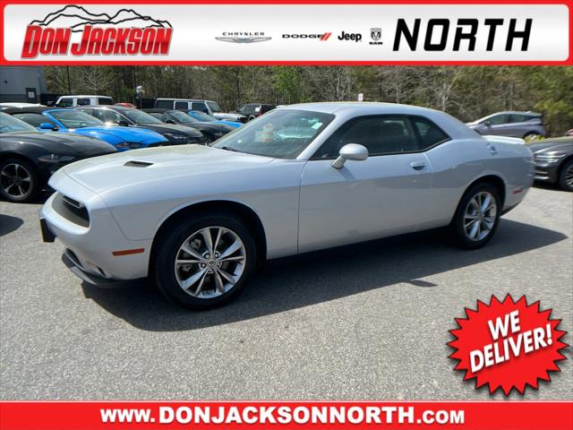 2022 Dodge Challenger SXT AWD