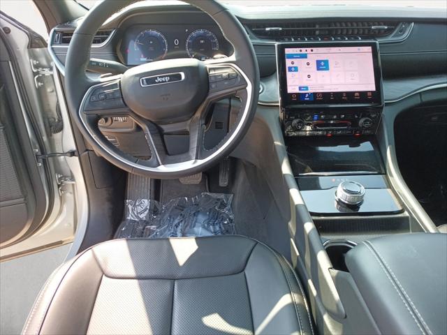 2025 Jeep Grand Cherokee L Limited 4x2