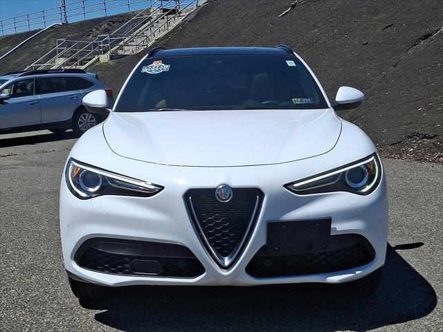 2022 Alfa Romeo Stelvio Ti AWD
