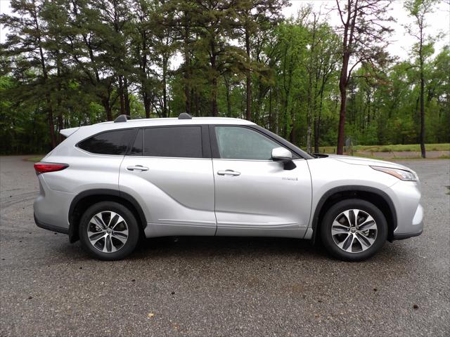 2020 Toyota Highlander Hybrid XLE