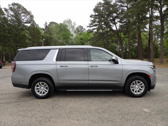 2023 Chevrolet Suburban 2WD LT