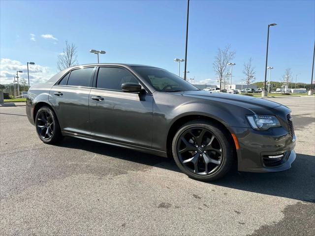 2022 Chrysler 300 Touring L