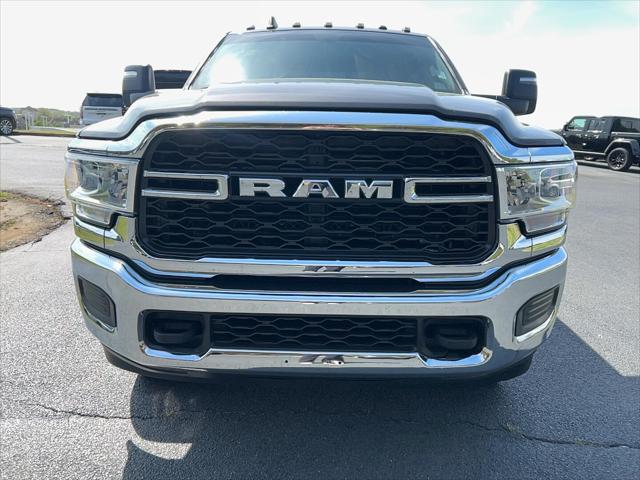 2023 RAM 2500 Tradesman Crew Cab 4x4 64 Box