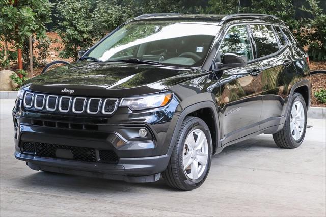 2022 Jeep Compass Latitude FWD