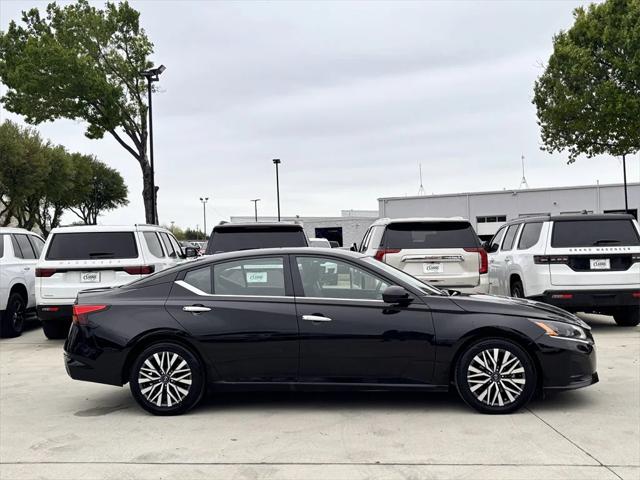 2023 Nissan Altima SV FWD