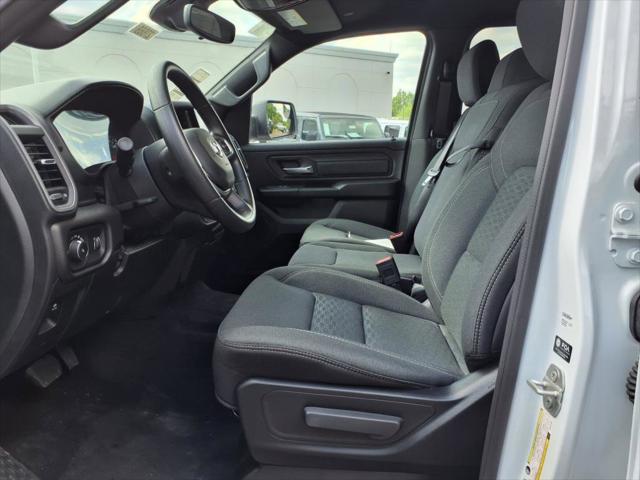 2025 RAM Ram 1500 RAM 1500 TRADESMAN CREW CAB 4X2 57 BOX