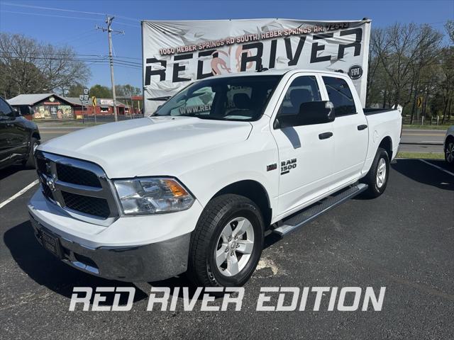 2022 RAM 1500 Classic Tradesman Crew Cab 4x4 57 Box