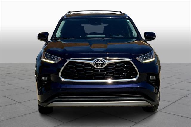 2022 Toyota Highlander Platinum