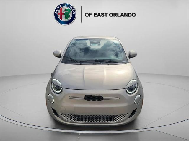 2025 Fiat 500e Giorgio Armani FWD