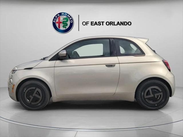 2025 Fiat 500e Giorgio Armani FWD