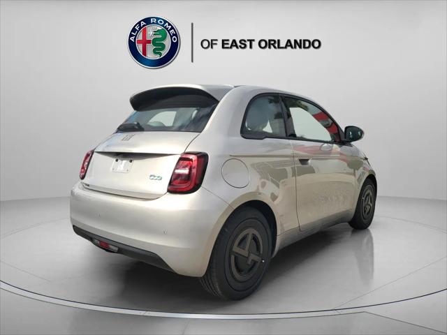 2025 Fiat 500e Giorgio Armani FWD