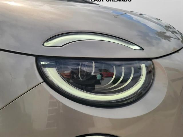 2025 Fiat 500e Giorgio Armani FWD