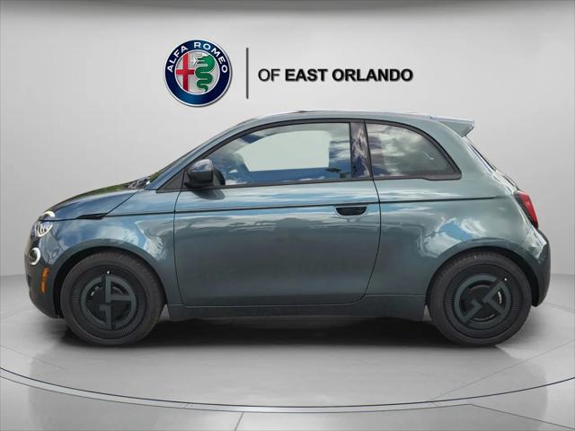 2025 Fiat 500e Giorgio Armani FWD