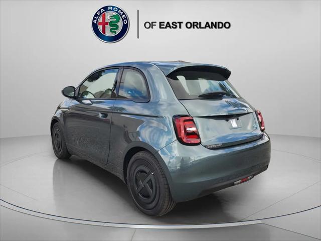 2025 Fiat 500e Giorgio Armani FWD