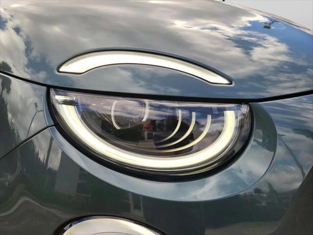 2025 Fiat 500e Giorgio Armani FWD