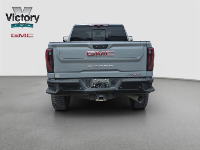 2024 GMC Sierra 2500HD 4WD Crew Cab Standard Bed AT4X