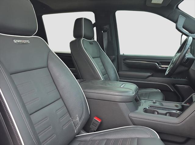 2024 GMC Sierra 2500HD 4WD Crew Cab Standard Bed AT4X