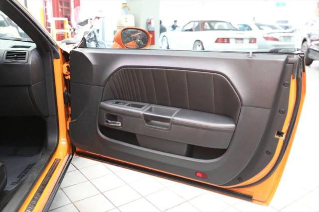 2014 Dodge Challenger Shaker Pkg