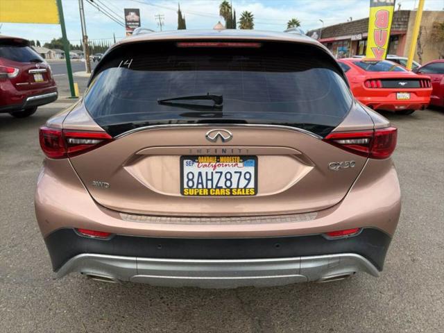 2018 INFINITI QX30 Premium