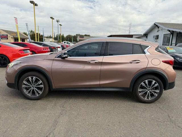 2018 INFINITI QX30 Premium
