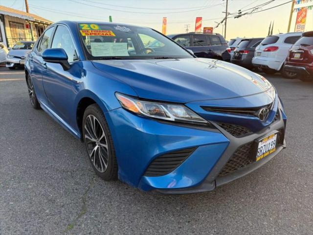 2020 Toyota Camry SE for sale in Oakdale, CA