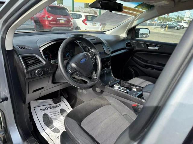 2020 Ford Edge SE