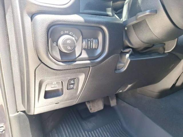 2019 Ram 1500 Laramie Crew Cab 4x4 5'7" Box