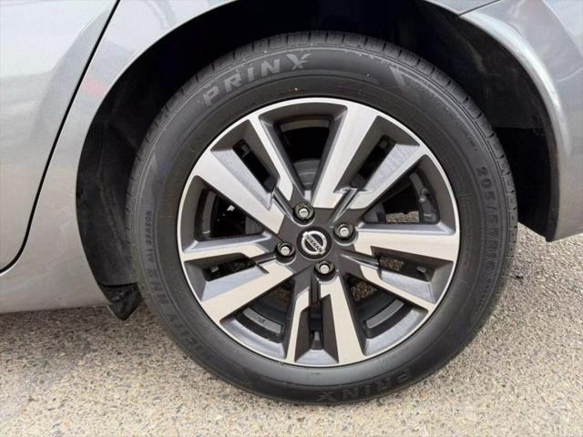 2021 Nissan Versa SV Xtronic CVT