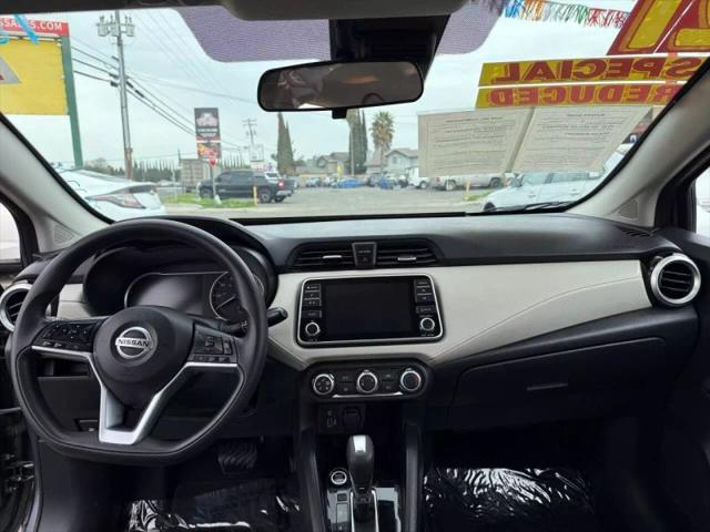 2021 Nissan Versa SV Xtronic CVT