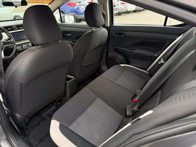 2021 Nissan Versa SV Xtronic CVT