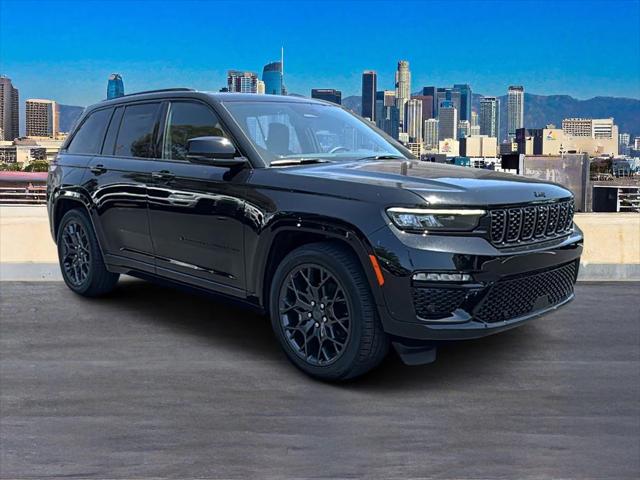 2025 Jeep Grand Cherokee GRAND CHEROKEE SUMMIT RESERVE 4X4