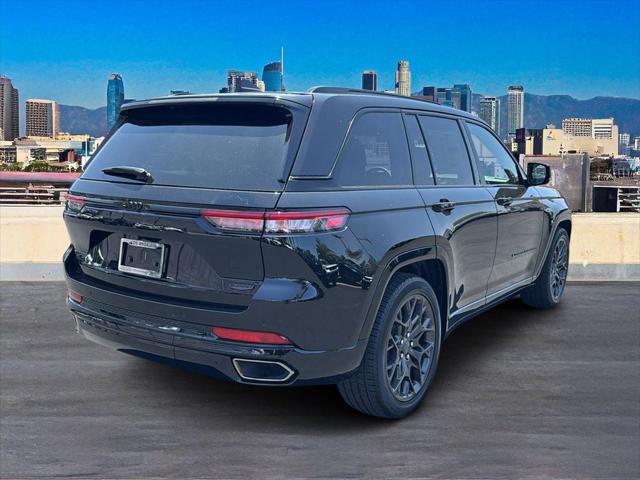 2025 Jeep Grand Cherokee GRAND CHEROKEE SUMMIT RESERVE 4X4