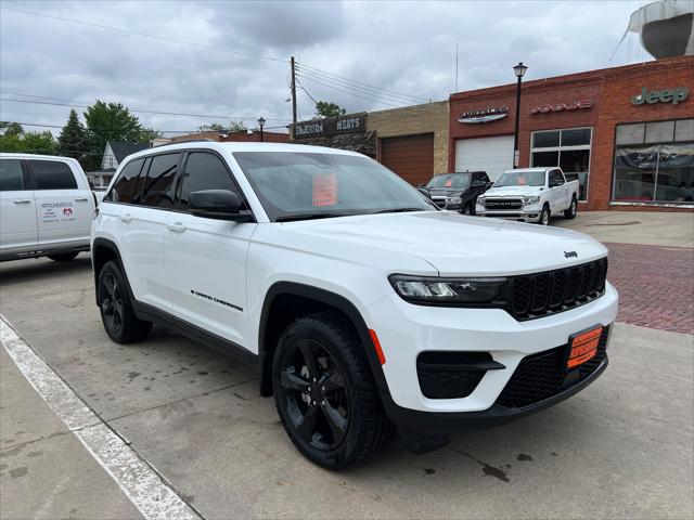 2022 Jeep Grand Cherokee Altitude 4x4
