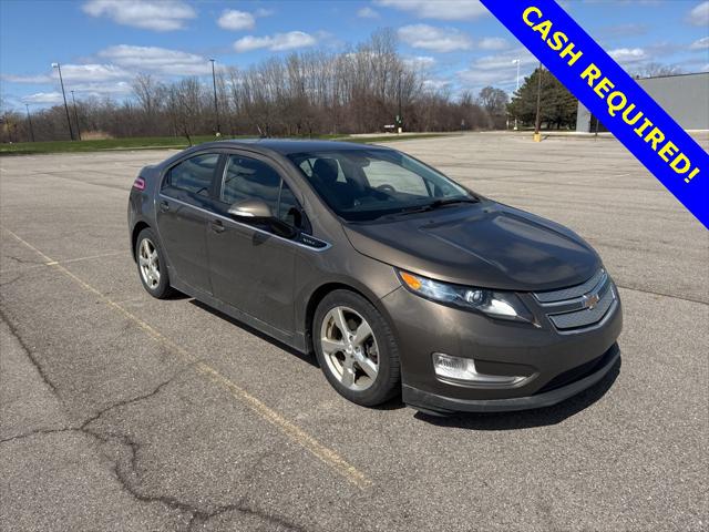 Used 2014 Chevrolet Volt Base with VIN 1G1RB6E48EU127765 for sale in Waterford, MI