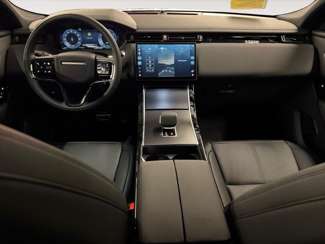 2026 Land Rover Range Rover Velar P400 Dynamic SE