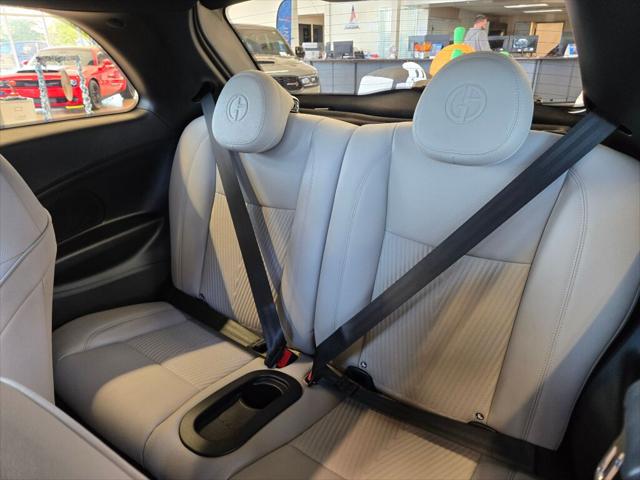2025 Fiat 500e Giorgio Armani FWD