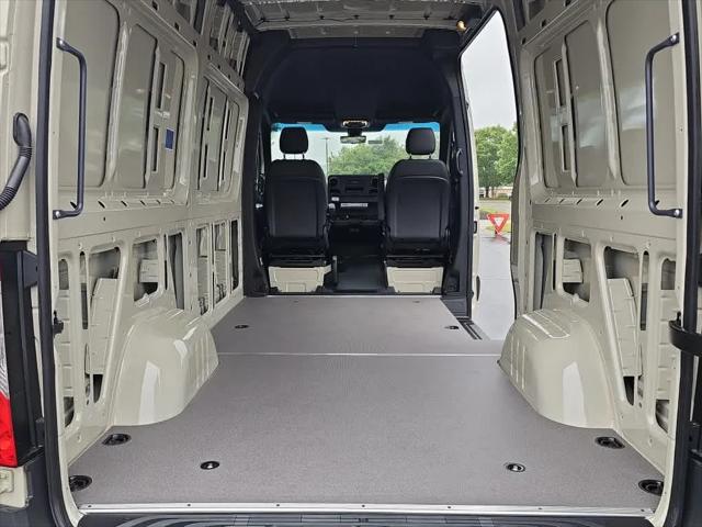 2025 Mercedes-Benz Sprinter 2500 Standard Roof 4-Cyl Diesel HO