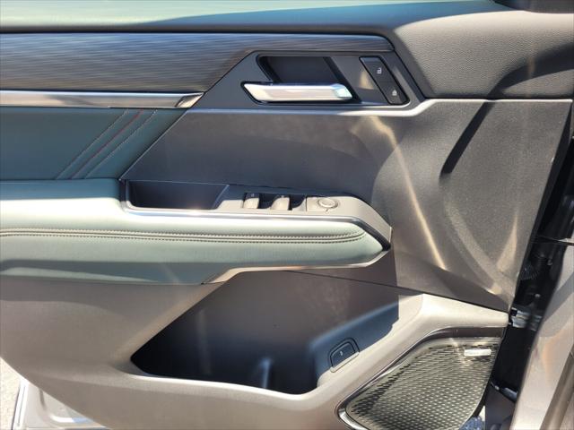 2025 GMC Acadia AWD AT4