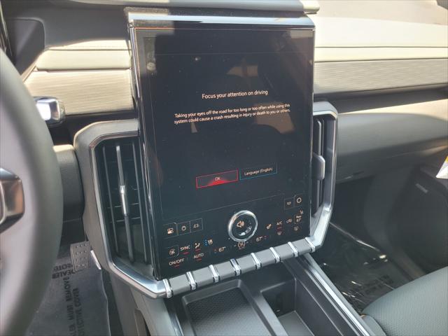 2025 GMC Acadia AWD AT4