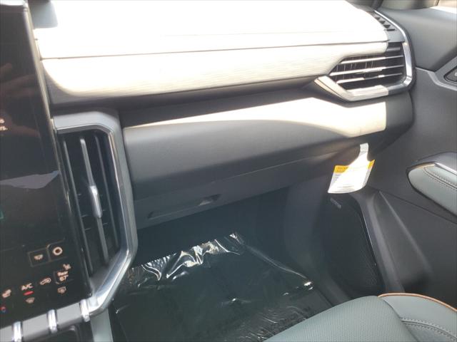 2025 GMC Acadia AWD AT4