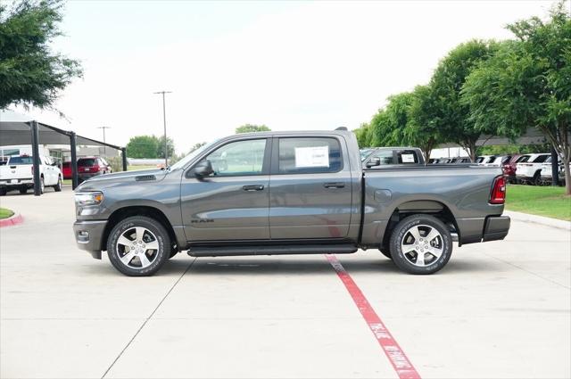 2025 RAM Ram 1500 RAM 1500 TRADESMAN CREW CAB 4X4 57 BOX
