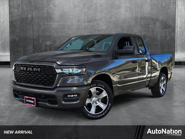 2025 RAM Ram 1500 RAM 1500 TRADESMAN QUAD CAB 4X2 64 BOX