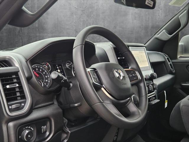 2025 RAM Ram 1500 RAM 1500 TRADESMAN QUAD CAB 4X2 64 BOX
