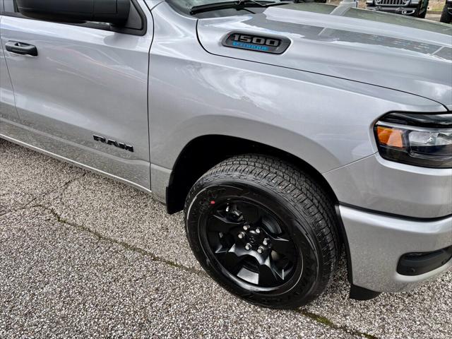 2025 RAM Ram 1500 RAM 1500 TRADESMAN QUAD CAB 4X4 64 BOX