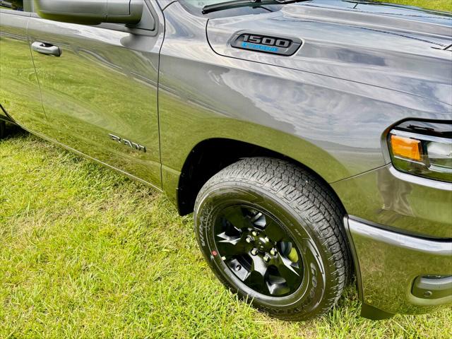 2025 RAM Ram 1500 RAM 1500 TRADESMAN QUAD CAB 4X4 64 BOX