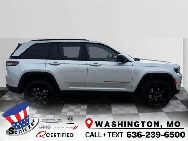 2025 Jeep Grand Cherokee GRAND CHEROKEE ALTITUDE 4X4